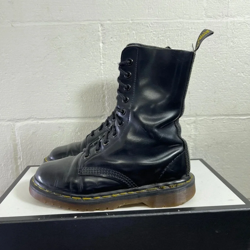 Dr. Martens Boots Black Smooth Leather 10 Eyelets Kids Sz 5 UK Made In England